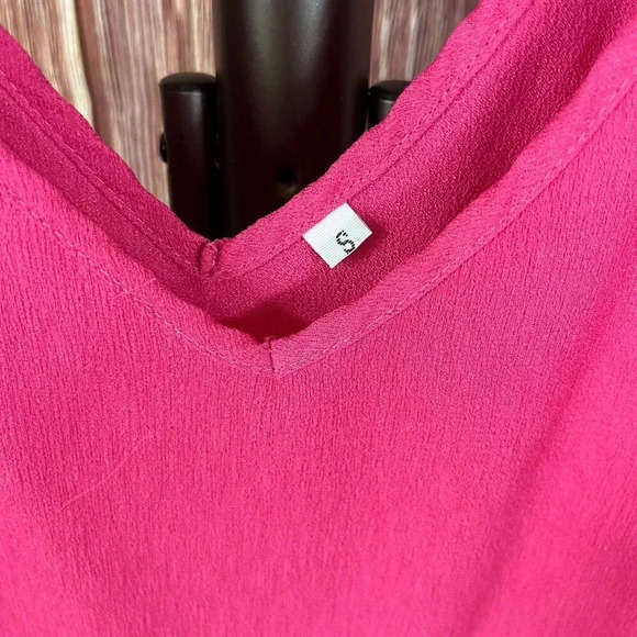 Barbiecore bright pink sleeveless tank with ruffle detail in size small. - Picture 2 of 3